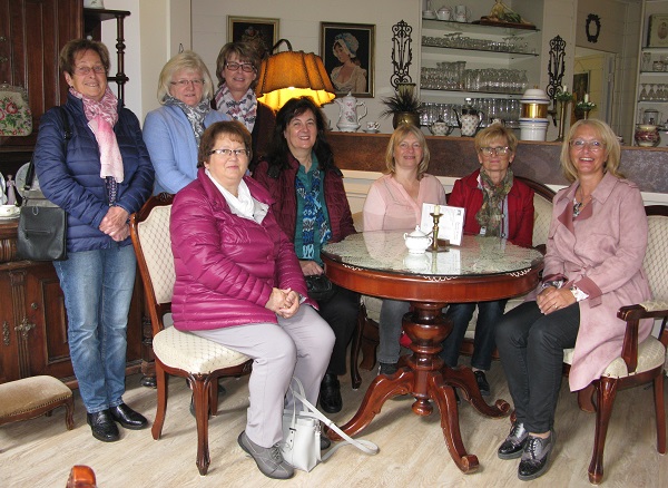 Beeindruckt waren die Feuerwehrdamen aus Obertrübenbach vom Besuch des Museums Beeindruckt waren die Feuerwehrdamen aus Obertrübenbach vom Besuch des Museums